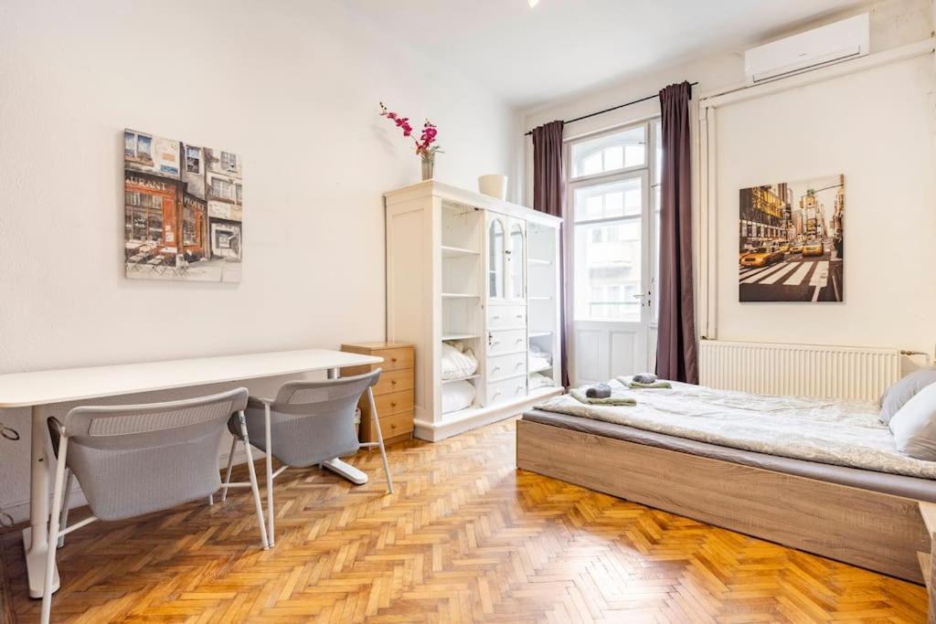 The Gem Apartment Budapest Exterior photo