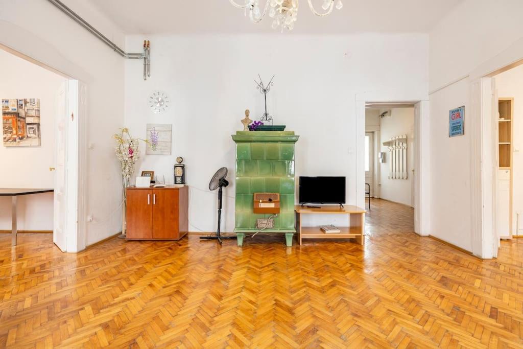 The Gem Apartment Budapest Exterior photo